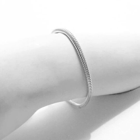 MODERN STERLING SILVER 3MM SNAKE CHAIN BRACELET. COMPATIBLE PANDORA STYLE CHARMS